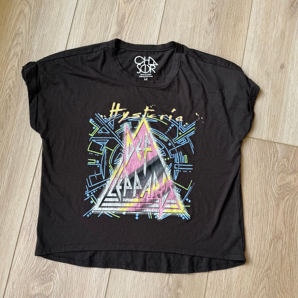 NWT Chaser Def Leppard black tee shirt